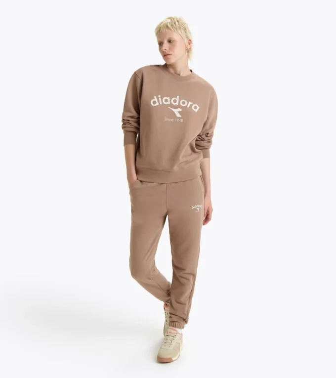 Sweatshirt Crew Athl. Logo Crewneck sweatshirt – Gender Neutral Sweatshirt Crew Athl. Logo Crewneck sweatshirt – Gender Neutral