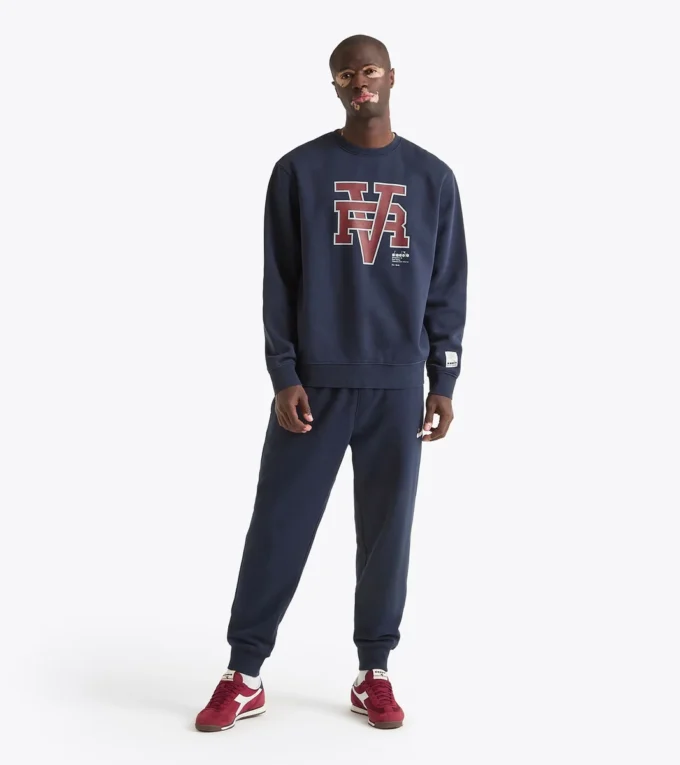 Sweatshirt Crew Run Valley College-style inspired crewneck – Run Valley Sweatshirt Crew Run Valley College-style inspired crewneck – Run Valley