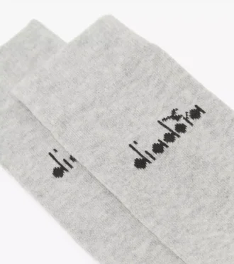 U. Mid Plain Socks 3-Pack Mid socks pack – Three pair – Unisex