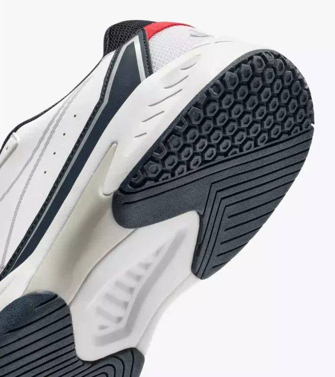 Volee 7 Tennis shoe for firm grounds or clay courts – Entry level Volee 7 Tennis shoe for firm grounds or clay courts – Entry level